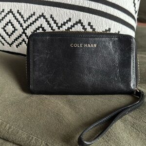 COLE HAAN wallet